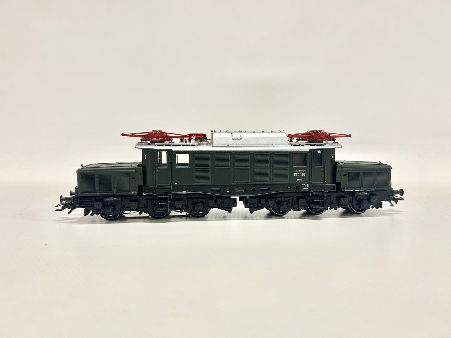 Märklin 37225-01 Digital E-Lok E 94 145 "Deutsches Krokodil" DB AC H0