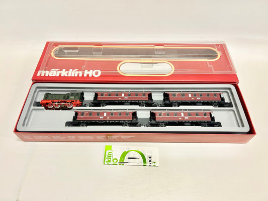 Märklin 2858 Train Set Diesel Locomotive V36 with Commuter Train H0
