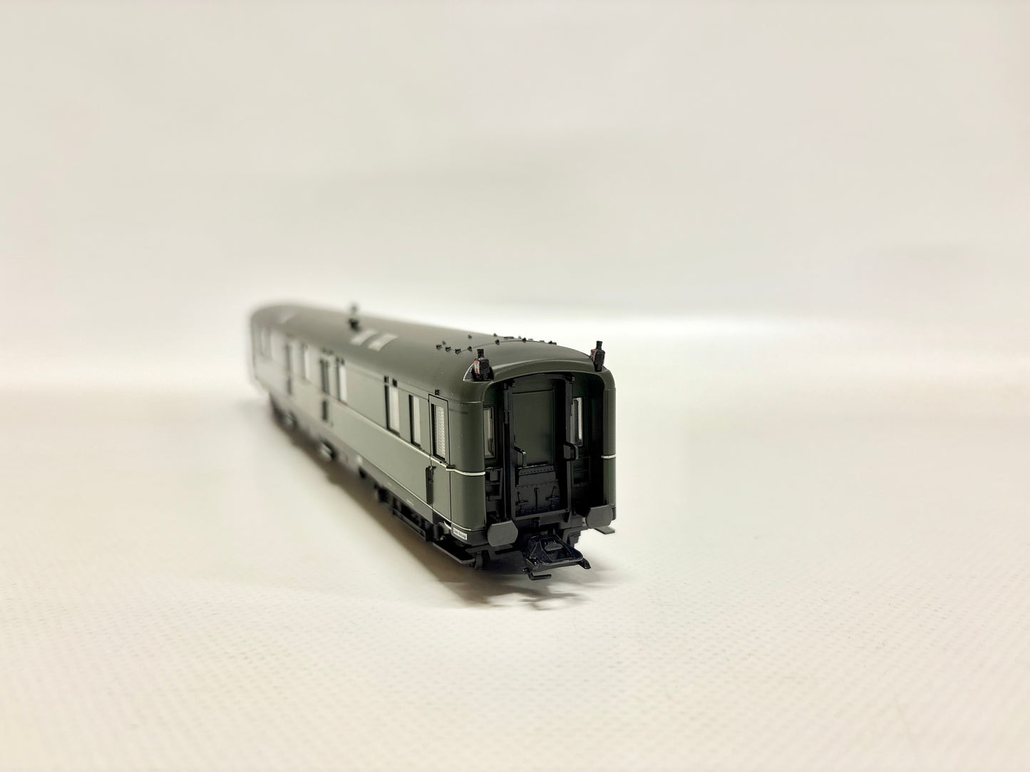 Märklin 43266 Schürzenwagen Postwagen DR AC H0