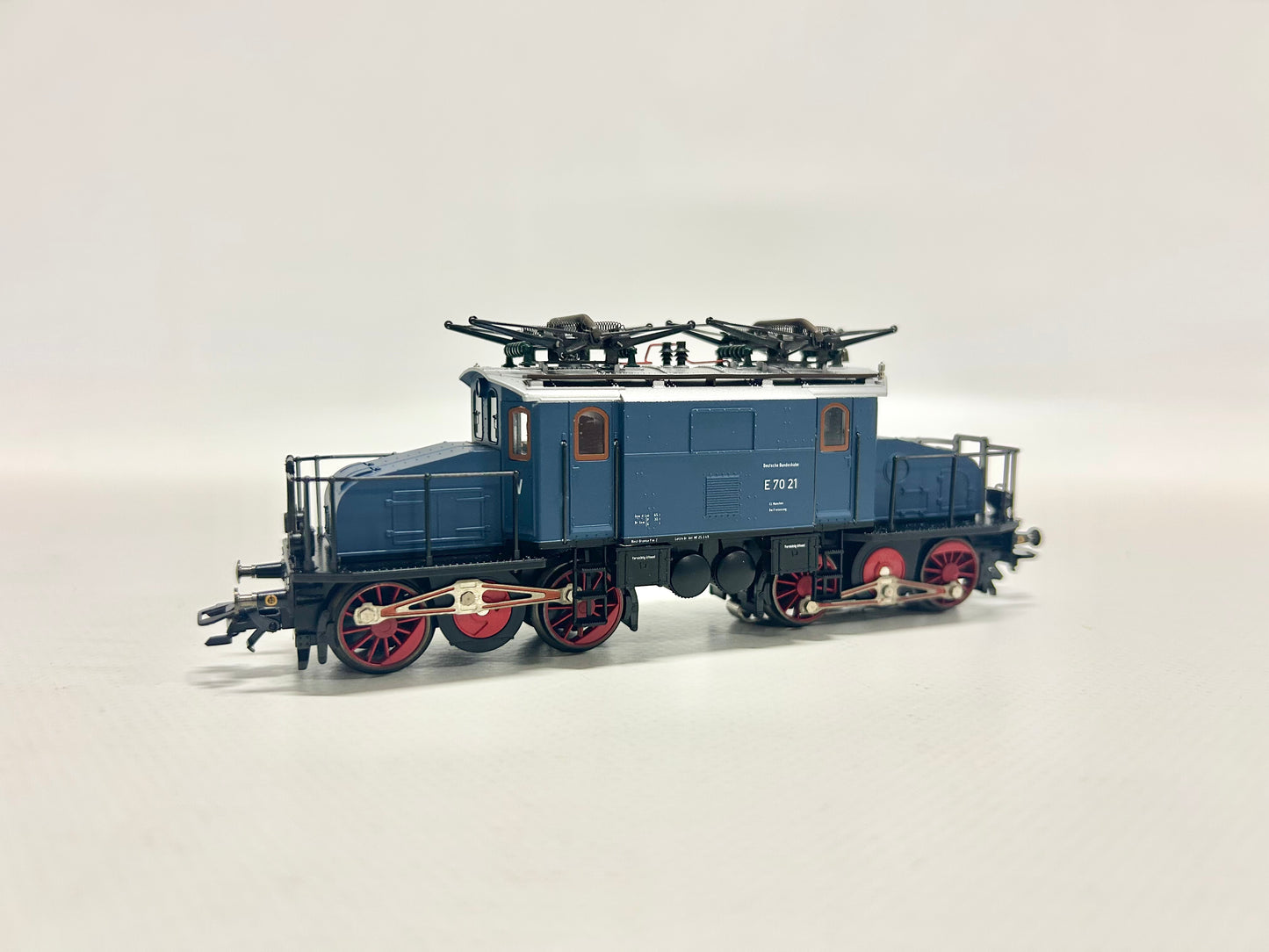 Märklin 3748 Digital E-Lok Br E70 DB AC H0