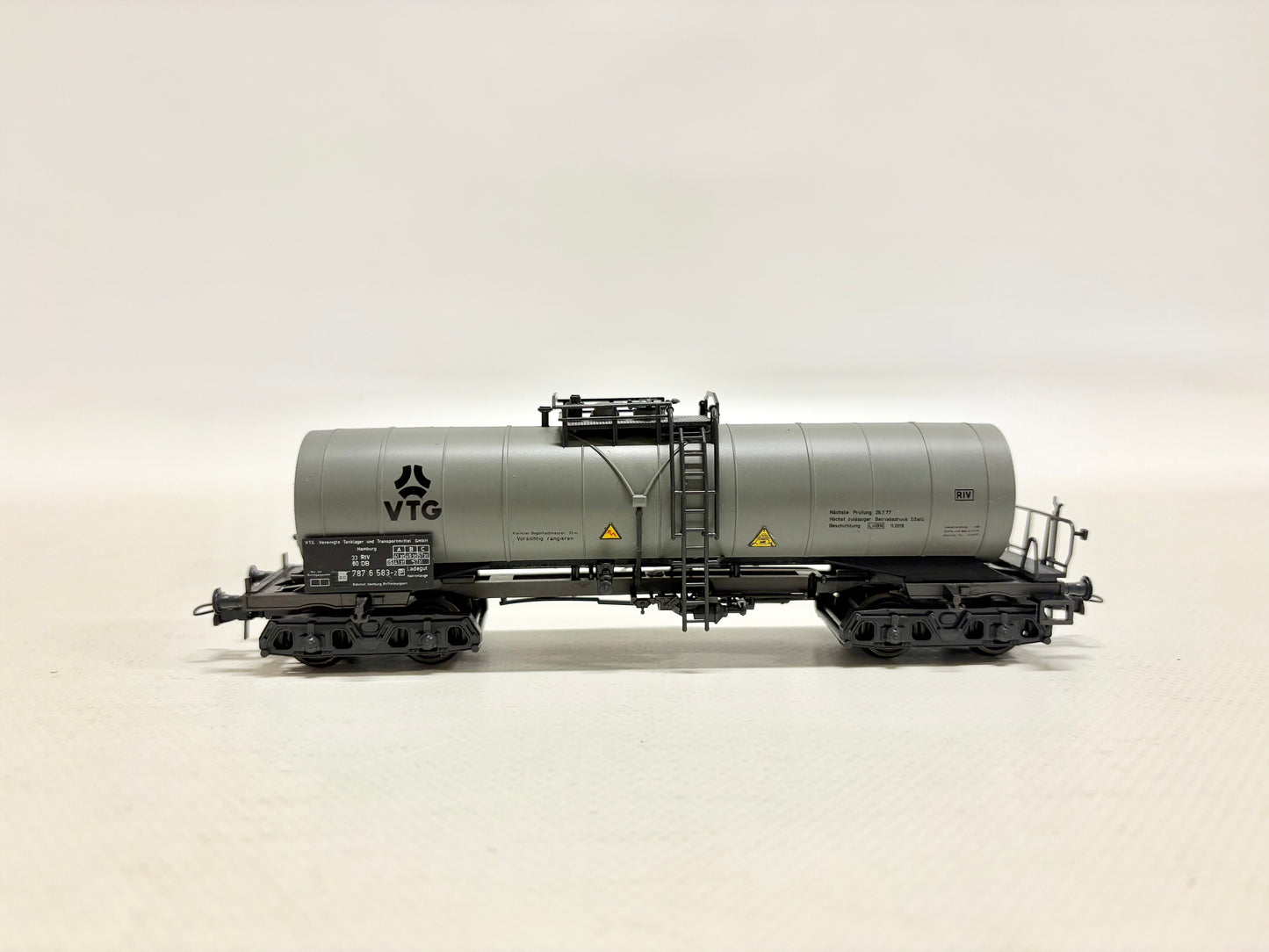 Roco Güterwagen VTG Kesselwagen DB DC H0