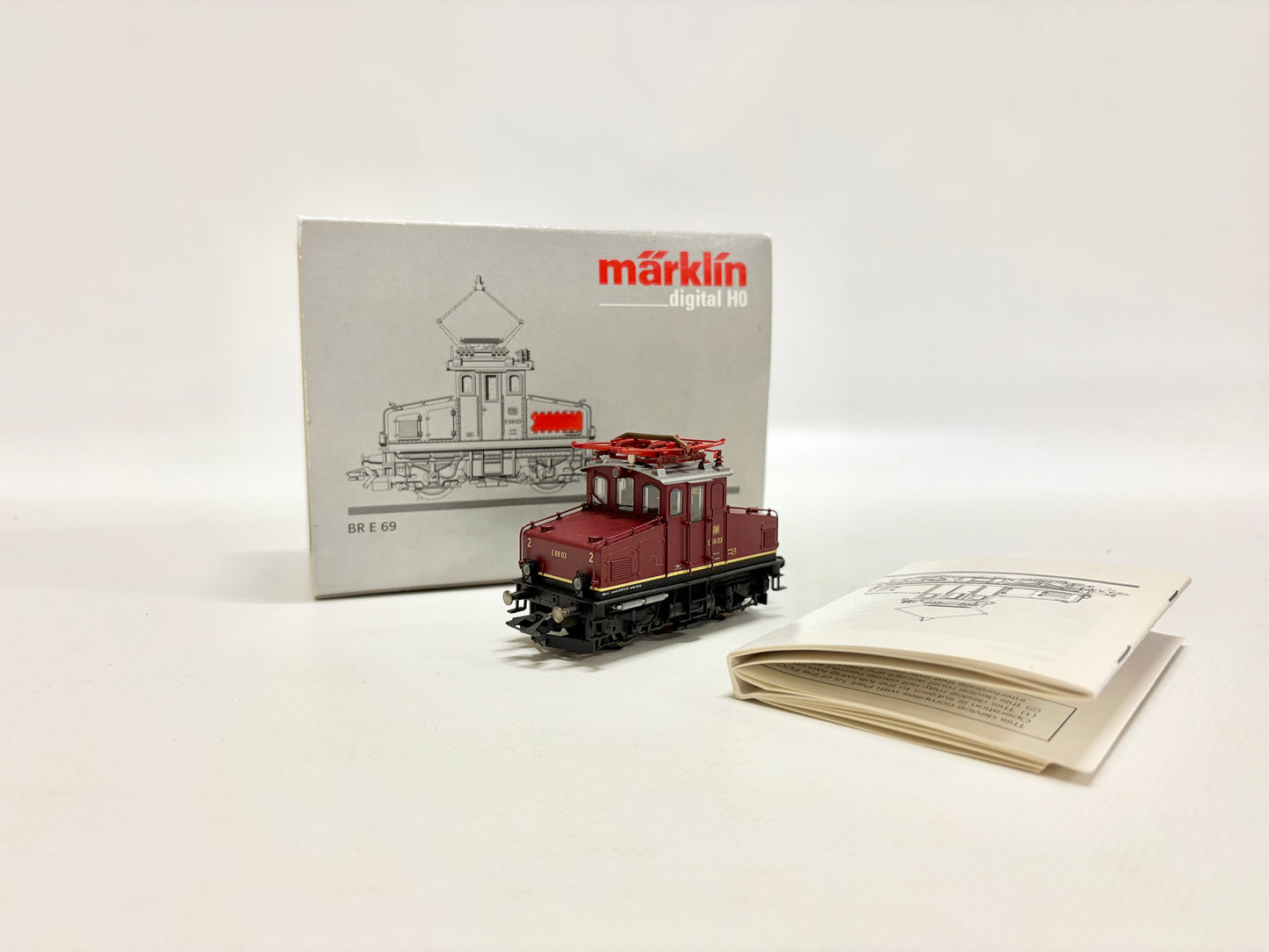 Märklin 37477 Digital E-Lok E69 03 DB AC H0