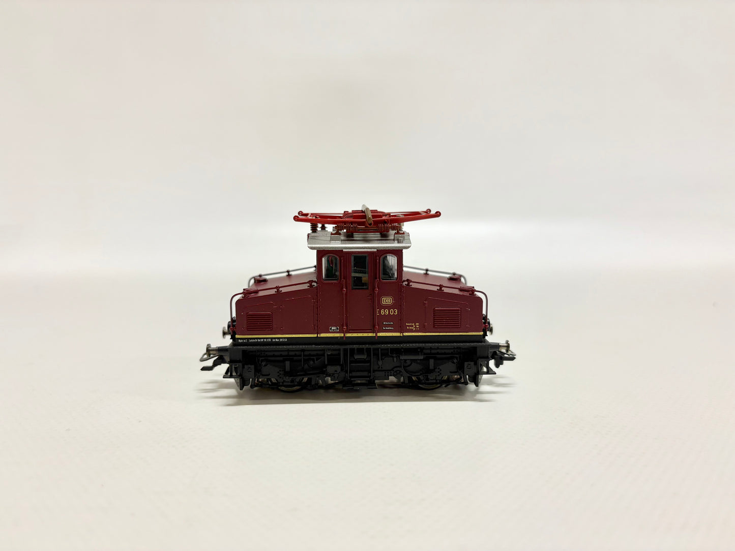 Märklin 37477 Digital E-Lok E69 03 DB AC H0