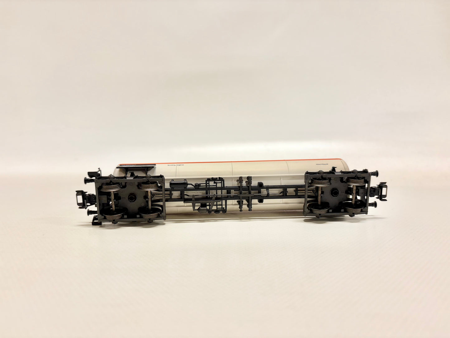 Märklin 42415 Druckgas-Kesselwagen "Löwen-Gas" DB AC H0