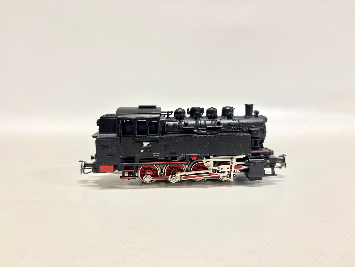 Märklin 3032 Dampflok Br 81 010 DB AC H0