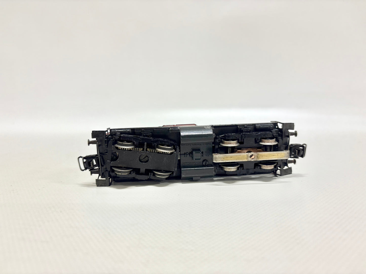 Märklin 3072 Diesellok Br 212 215-8 DB AC H0