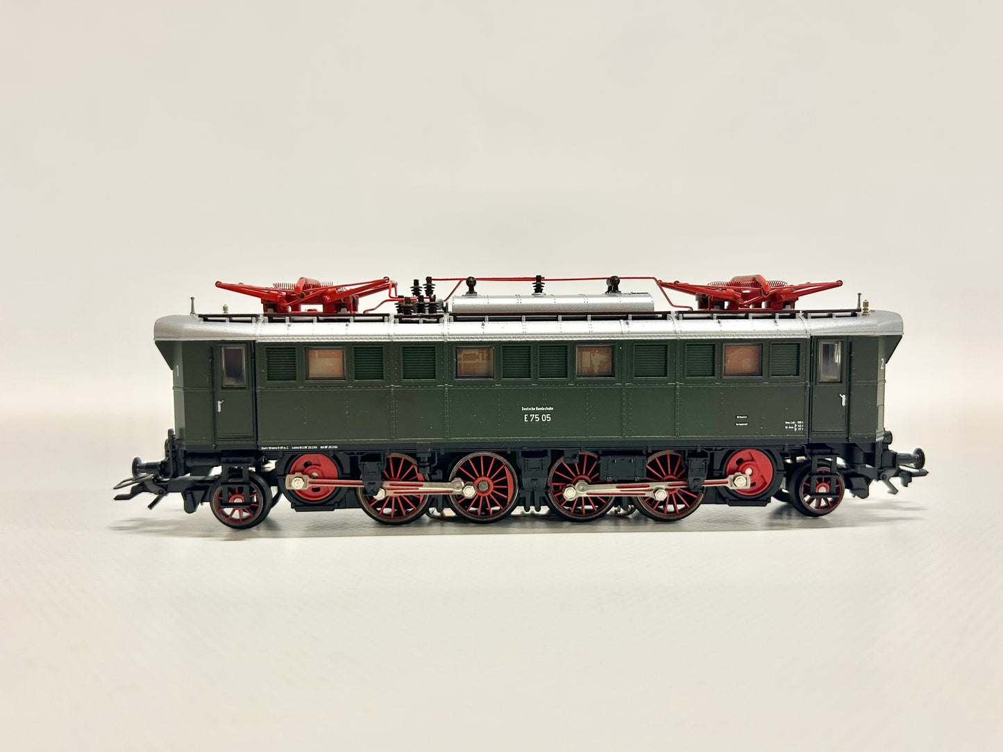 Märklin 37750 Digital + Sound E-Lok Br E75 05 DB AC H0