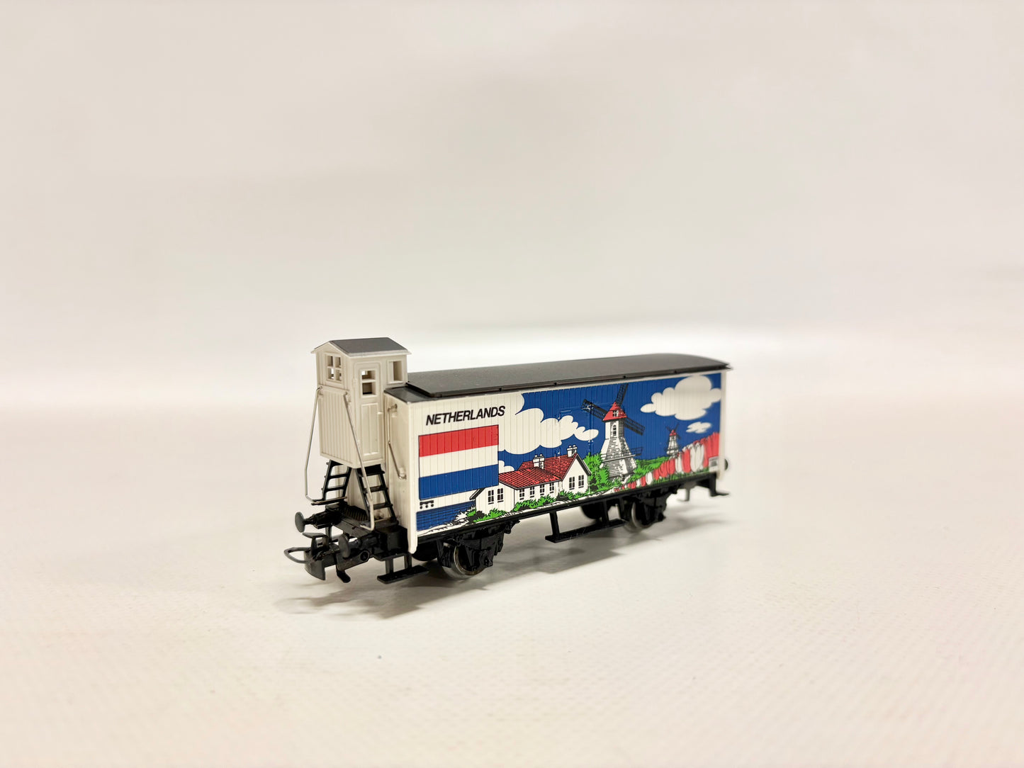 Märklin 82514 SoMo "Netherlands" Gedeckter Güterwagen mit Bremserhaus AC H0