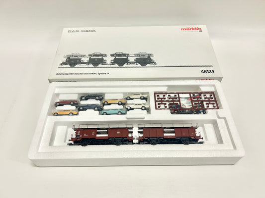 Märklin 46134 Wagen-Set Autotransportwagen mit 8x Mercedes-Benz-PKW Güterwagen H0