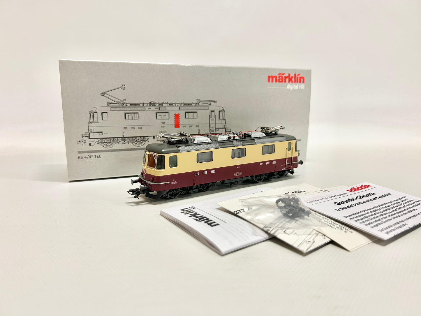 Märklin 37343 Digital E-Lok Serie Re4/4 TEE SBB AC H0