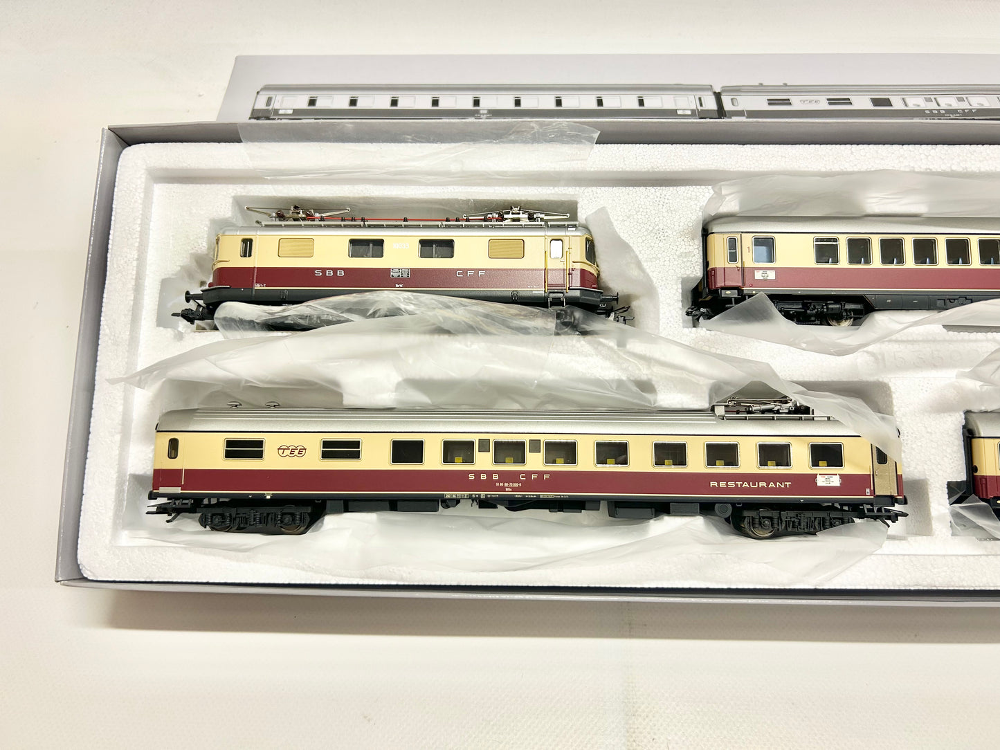 Märklin 26557 Mfx-Digital + Sound Zugpackung TEE-Schnellzug "Bavaria" mit E-Lok Re4/4 SBB AC H0