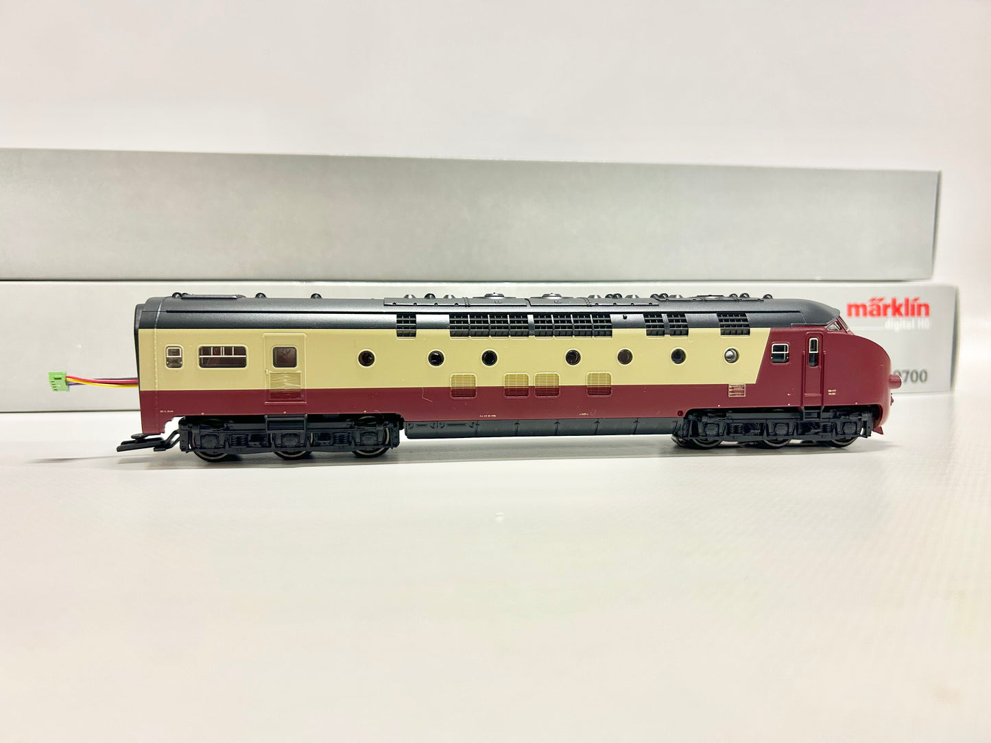 Märklin 39700 Digital + Sound Dieseltriebwagen RAm TEE1 SBB AC H0
