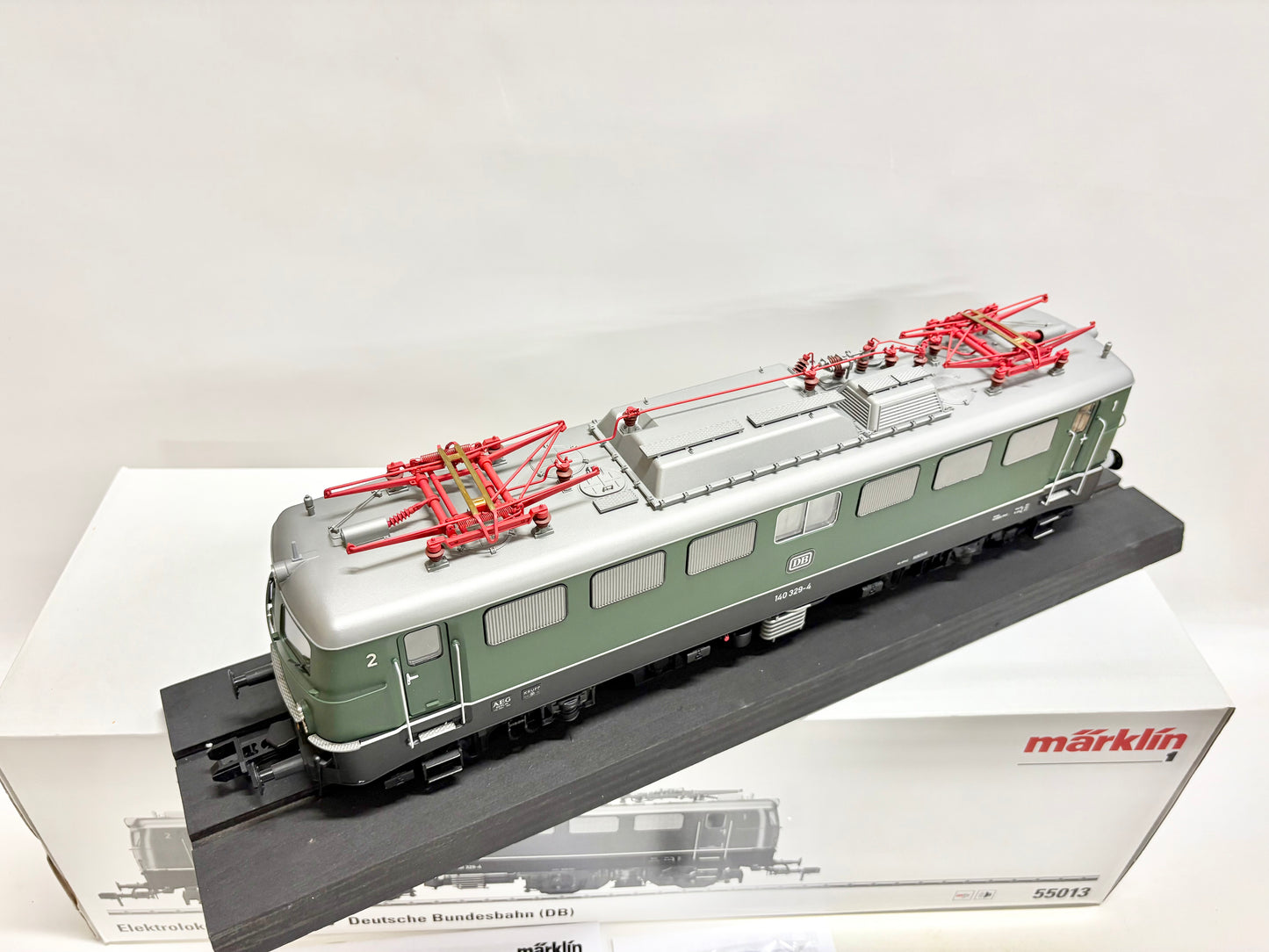 Märklin 55013 Mfx-Digital + Sound E-Lok Br 140 329-4 DB Spur 1