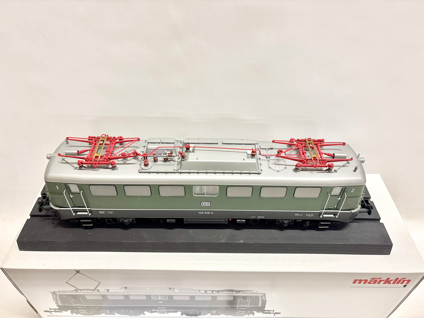 Märklin 55013 Mfx-Digital + Sound E-Lok Br 140 329-4 DB Spur 1