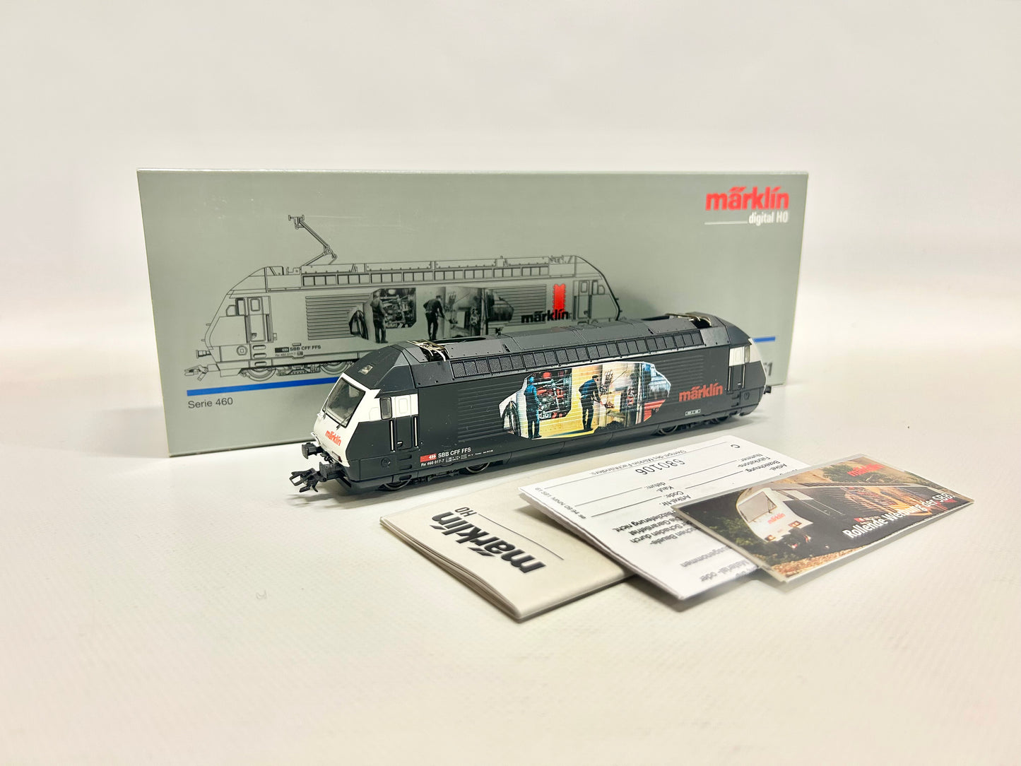 Märklin 3751 Digital Re 460 SBB Electric Locomotive Fire Engine H0 