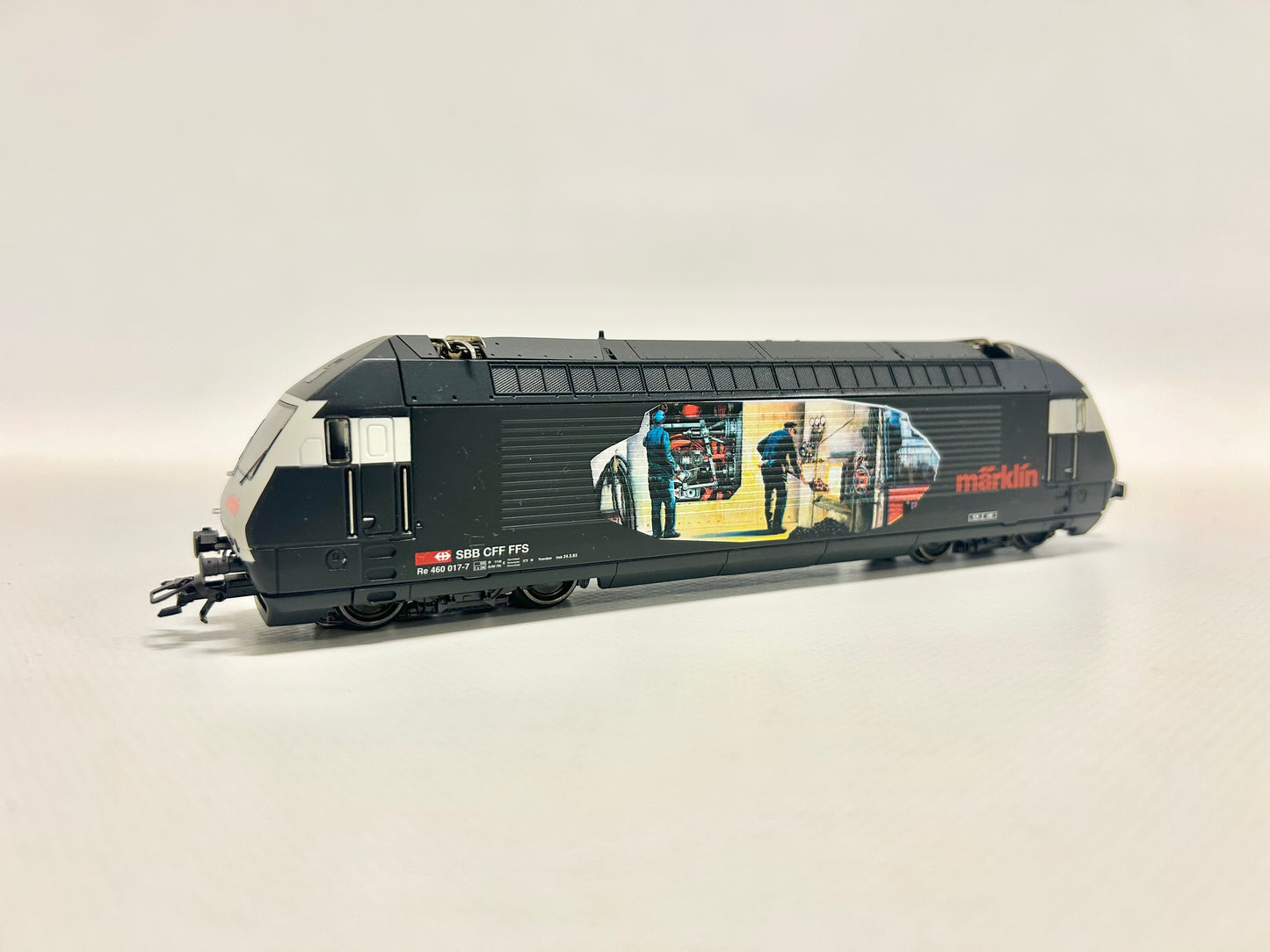 Märklin 3751 Digital Re 460 SBB Electric Locomotive Fire Engine H0 
