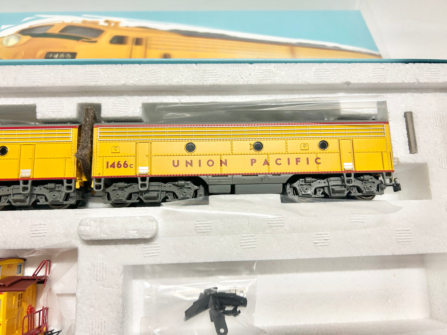 Märklin 37629 Mfx-Digital + Sound Diesellok F7 Union Pacific + Caboose USA AC H0