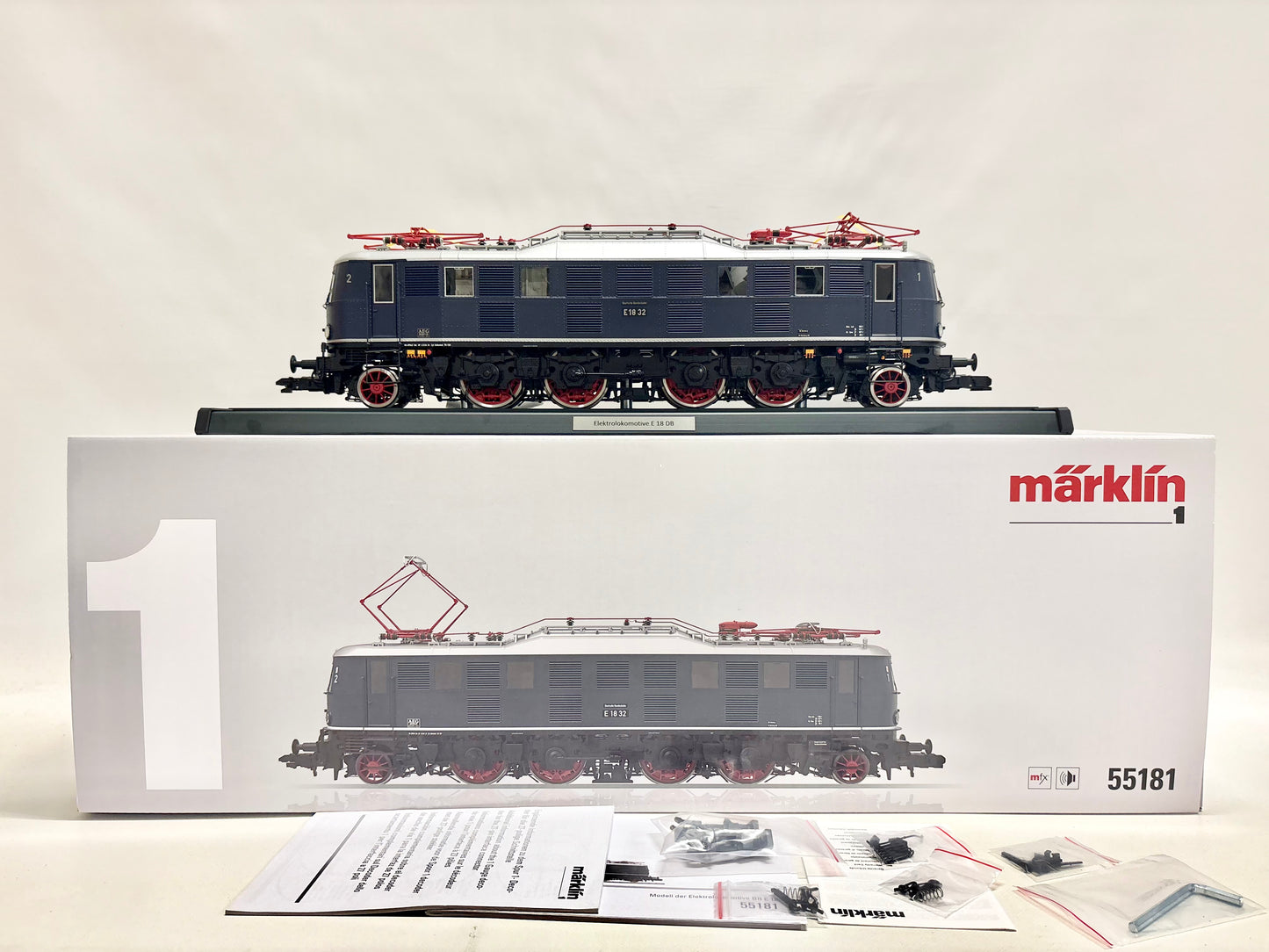 Märklin 55181 Mfx-Digital + Sound E-Lok E18 32 DB Spur 1