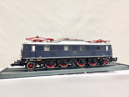 Märklin 55181 Mfx-Digital + Sound E-Lok E18 32 DB Spur 1