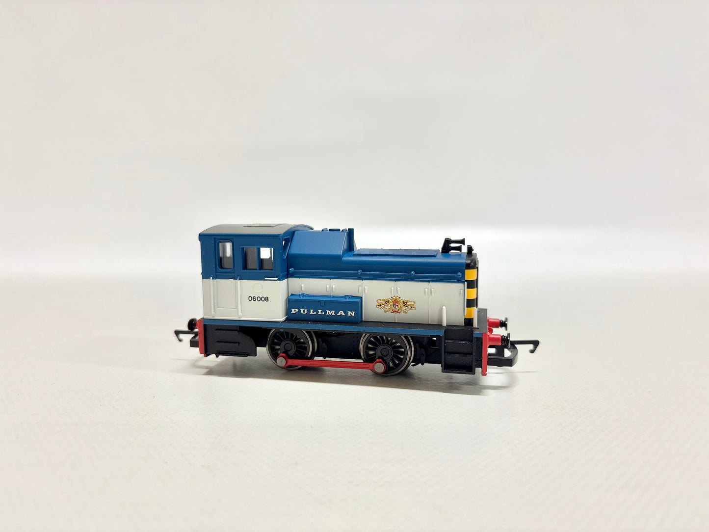 Hornby R2783 Diesellok Br 0-4-0 Class 06 Shunter Club Pullmann DC H0