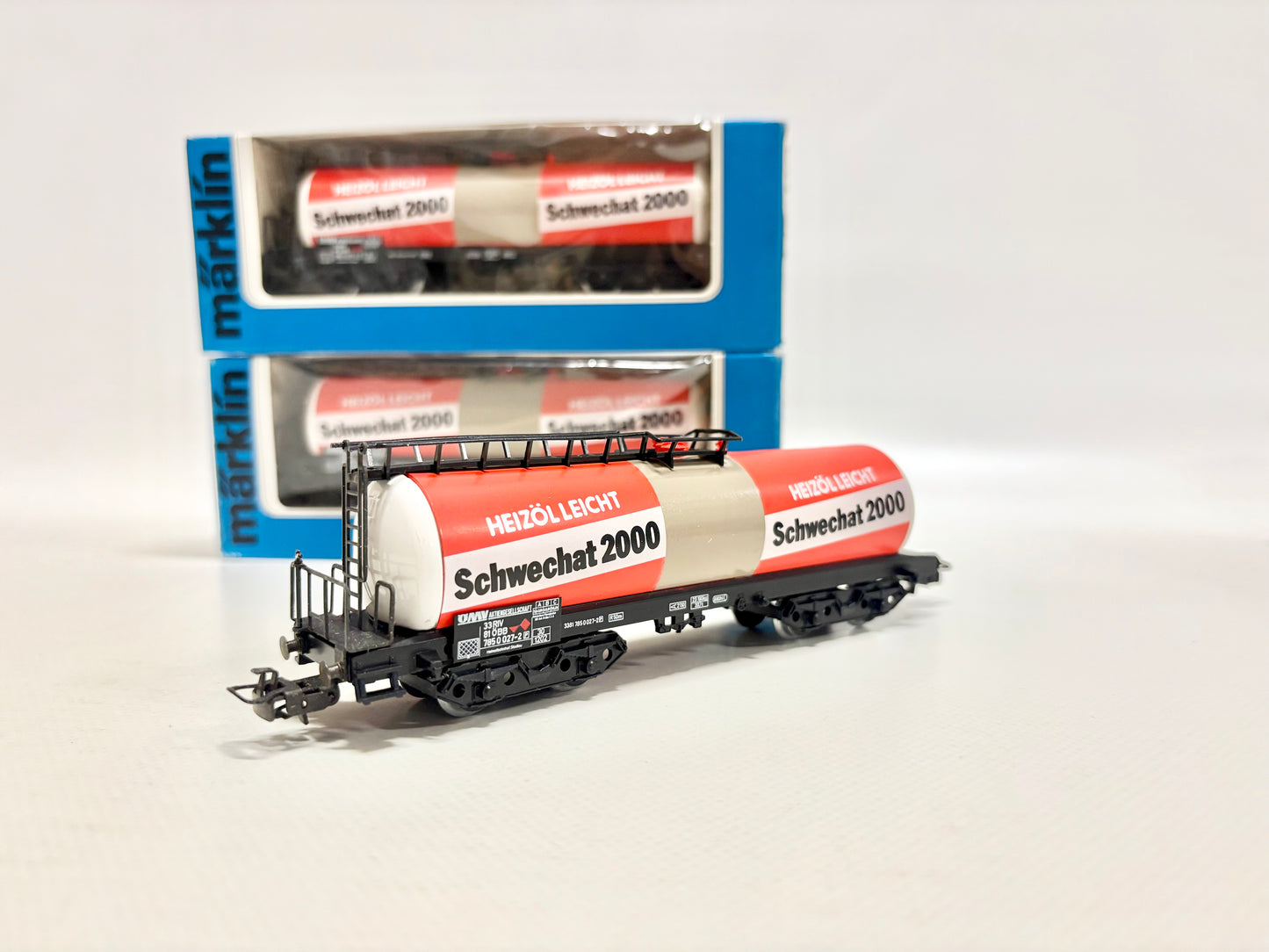 Märklin 5x 4655 Wagen-Set Kesselwagen "Heizöl Leicht Schwechat" DB AC H0