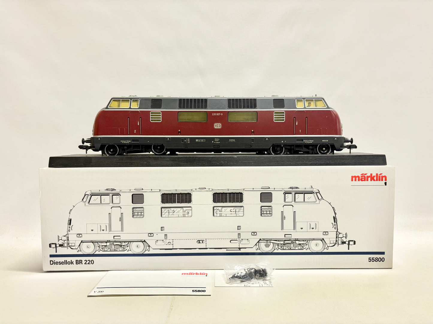 Märklin 55800 Digital + Sound Diesellok Br 220 007-9 DB Spur 1