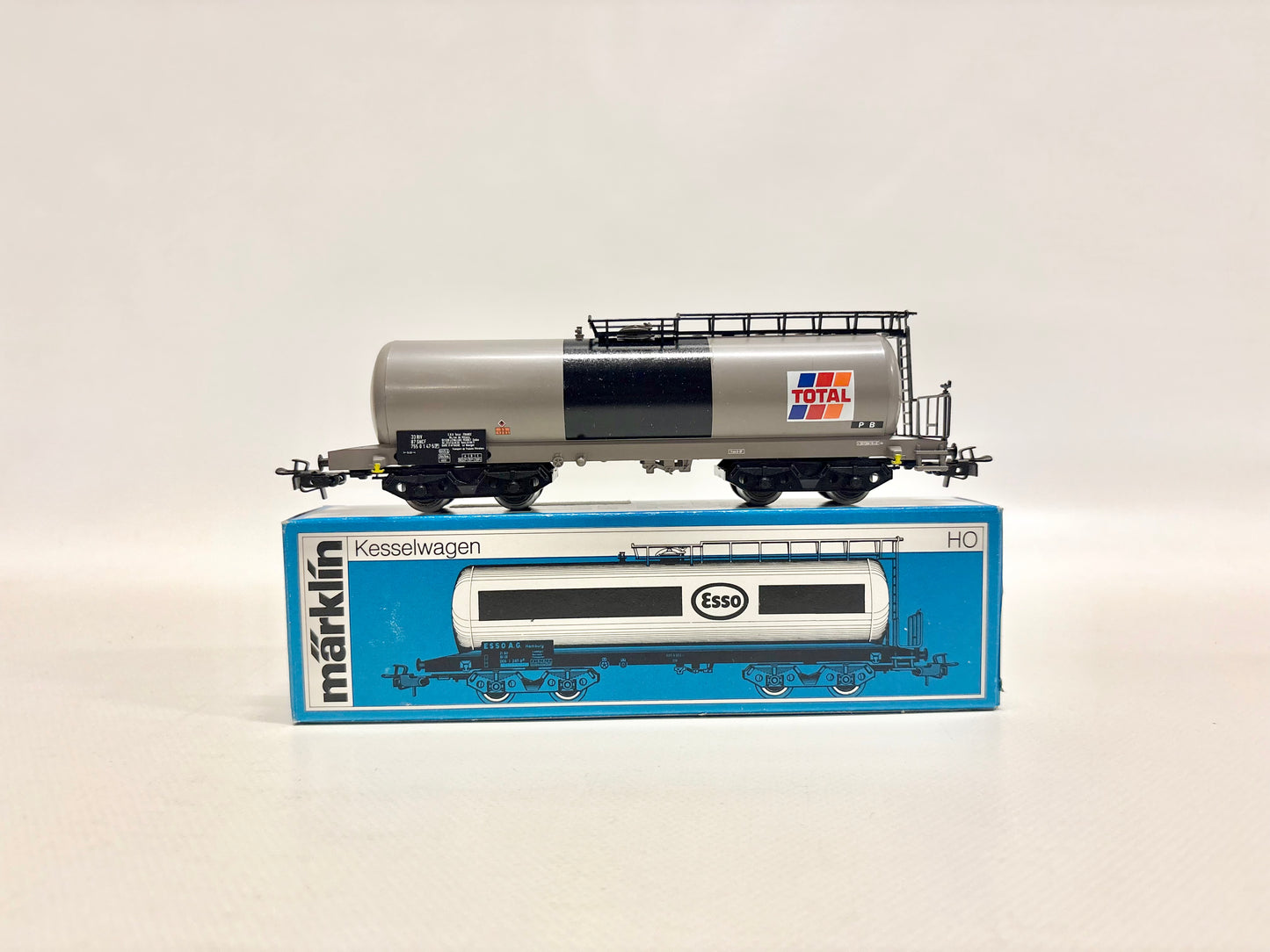 Märklin 4751 Güterwagen Kesselwagen "Total" SNCF AC H0