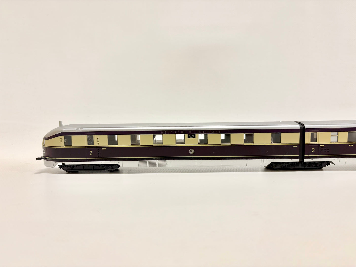 KATO 30701 Digital AC Dieseltriebwagen SVT 877 DRG AC H0