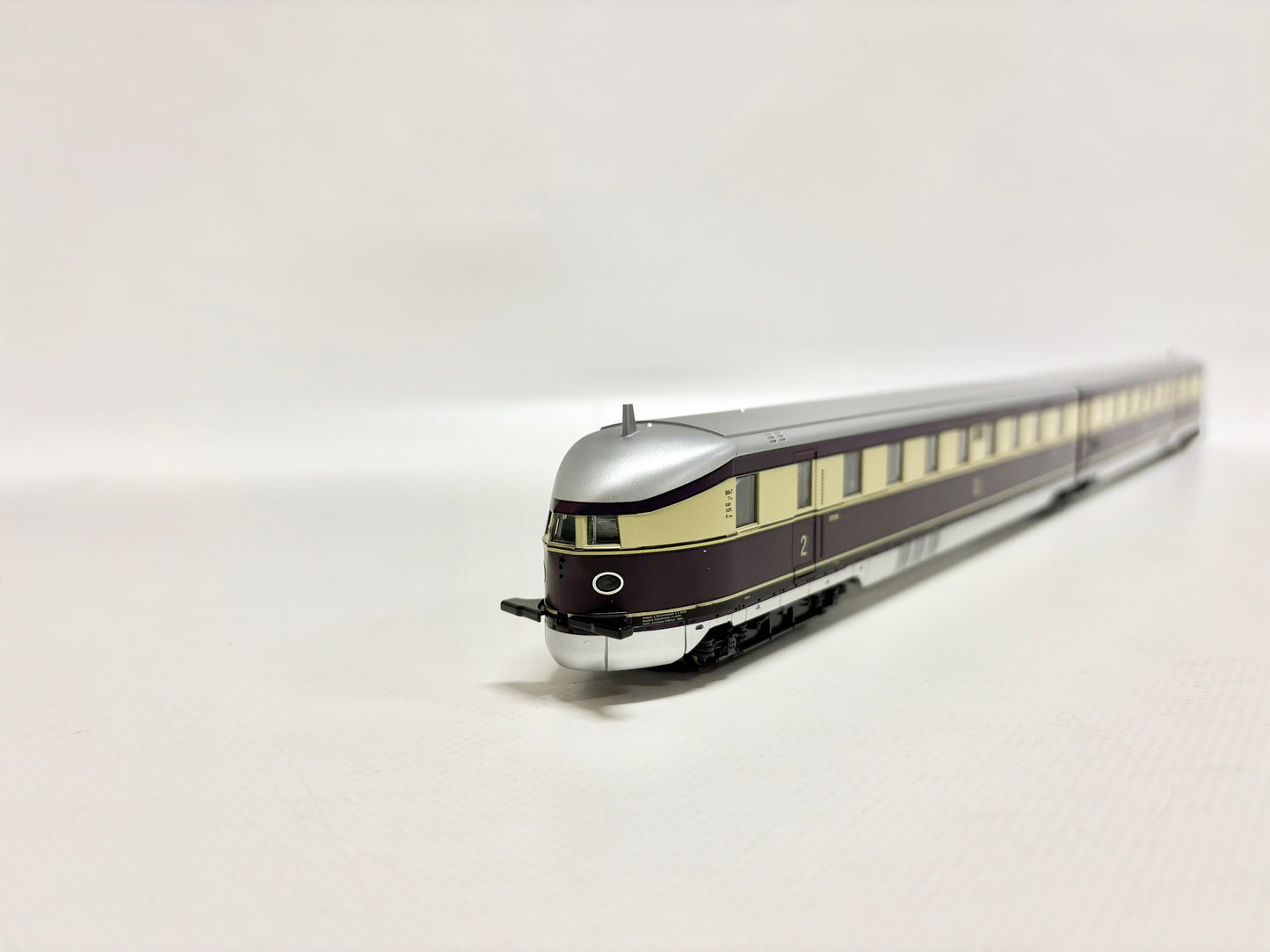 KATO 30701 Digital AC Dieseltriebwagen SVT 877 DRG AC H0