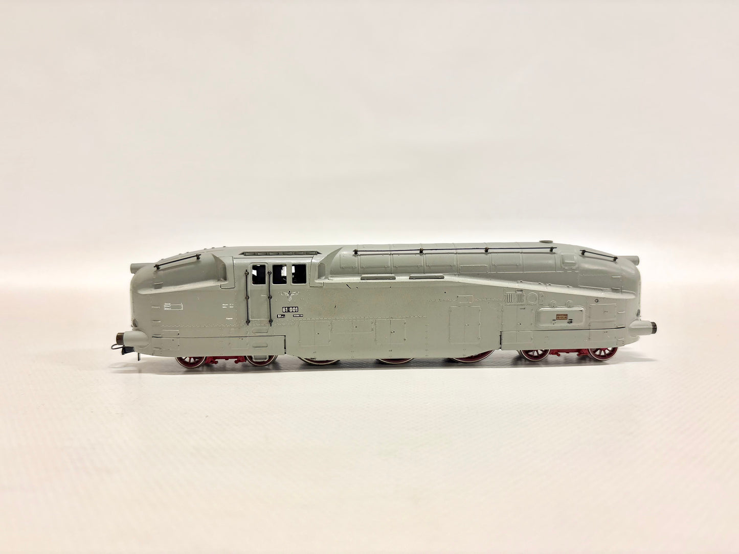 Rivarossi Stromliniendampflok Br 61 001 DR DC H0