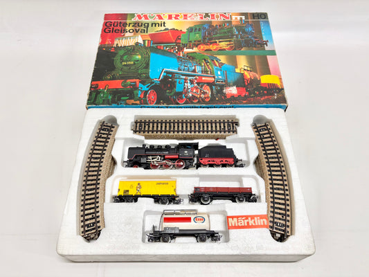 Märklin 3203 Güterzug mit Gleisoval Dampflok Br 24 058 DB AC H0