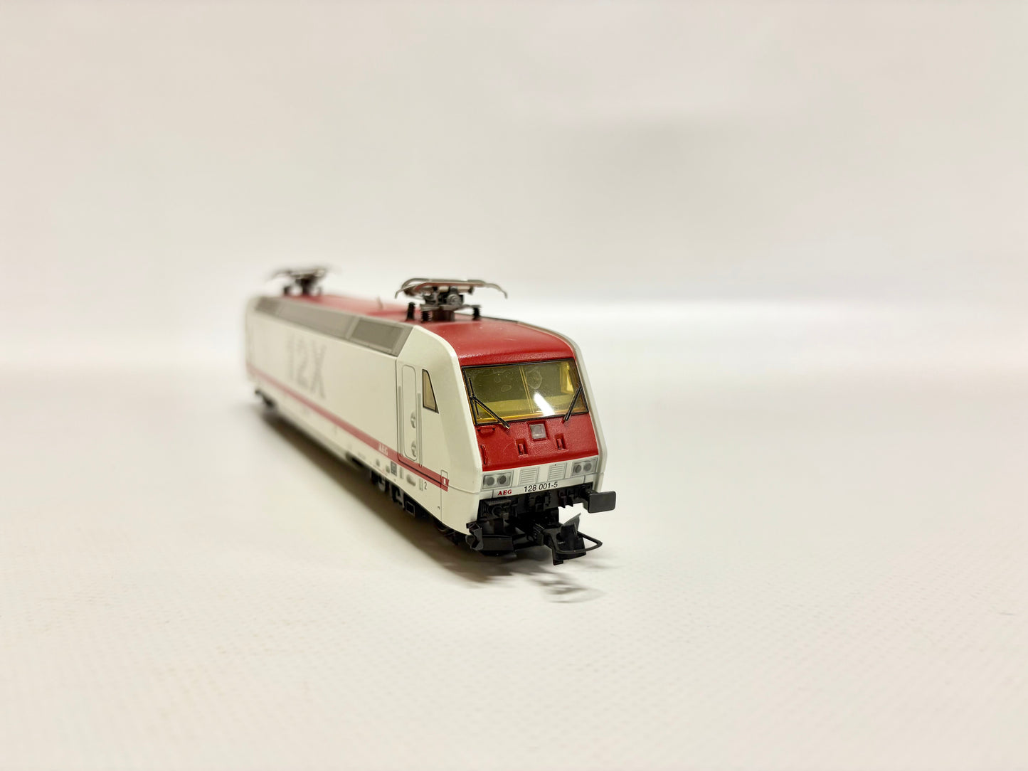 Märklin 3438 Digital E-Lok Br 128 001-5 DB AC H0