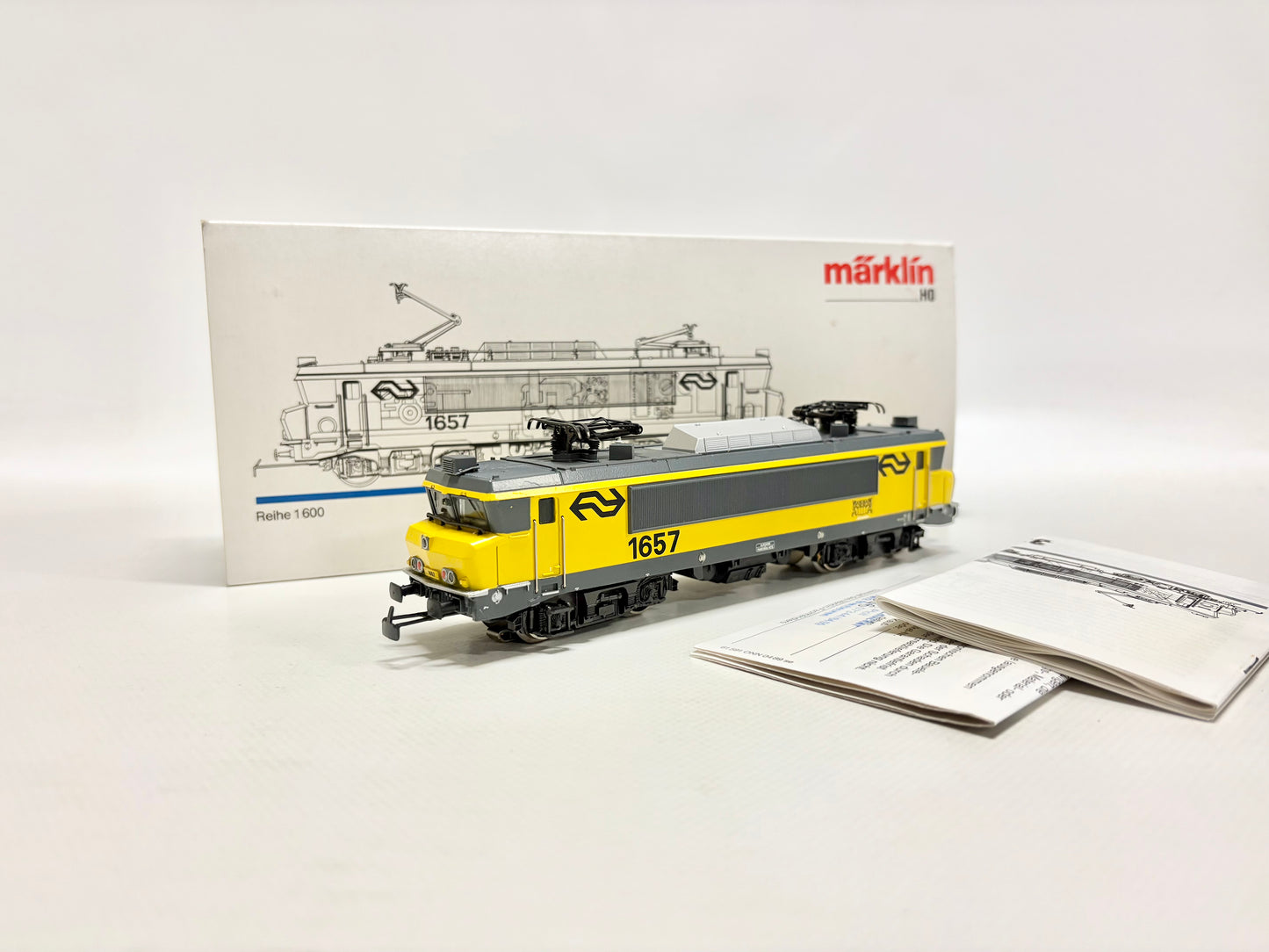 Märklin 3526 E-Lok Serie 1657 NS AC H0