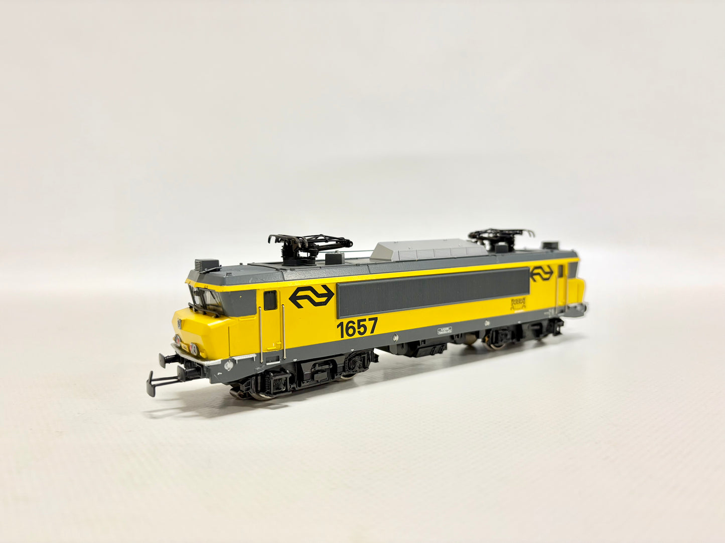 Märklin 3526 E-Lok Serie 1657 NS AC H0