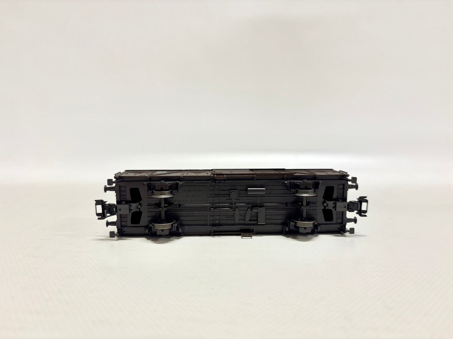 Märklin Güterwagen gedeckt Deutsche Post DB AC H0