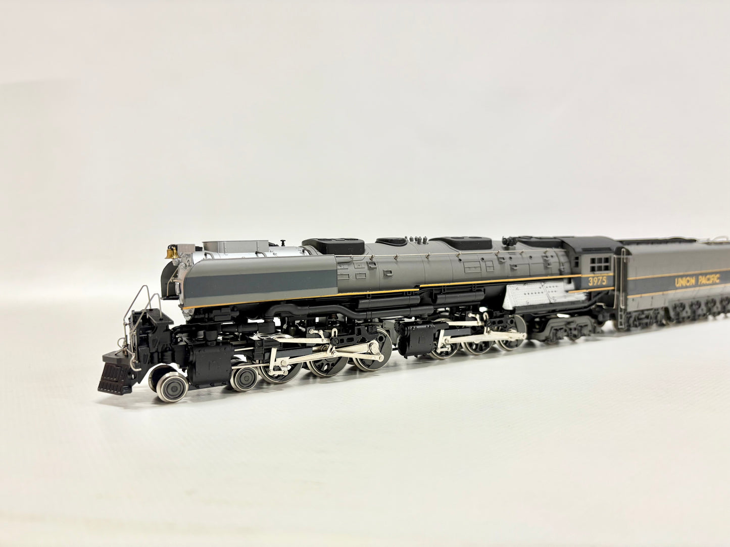 Rivarossi 1253 Dampflok 4-6-6-4 Challenger 3975 Union Pacific DC H0