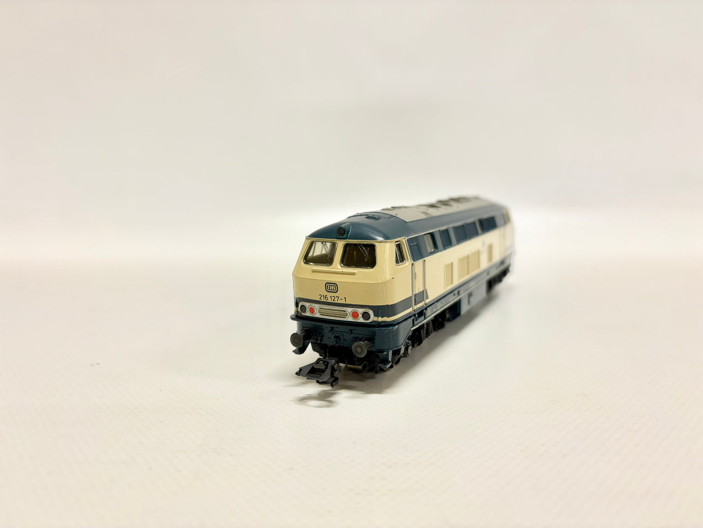 Märklin 3074 Digital-Umbau Diesellok Br 216 127-1 DB AC H0