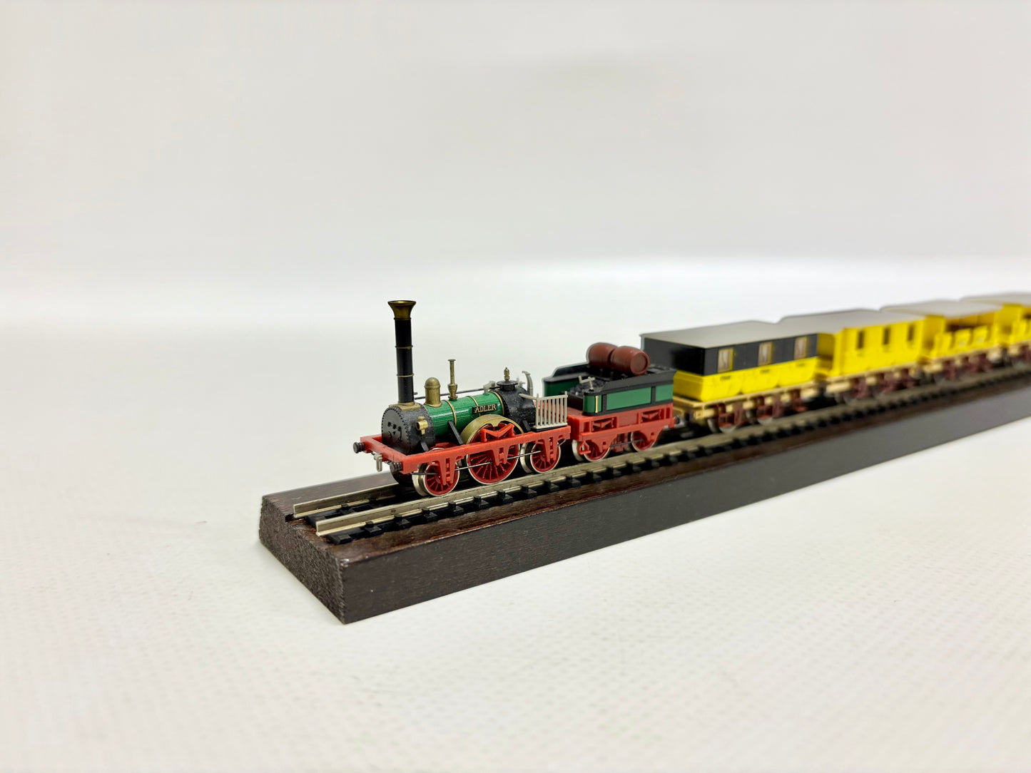 Minitrix 1010 Historischer Personenzug "Adler" Spur N
