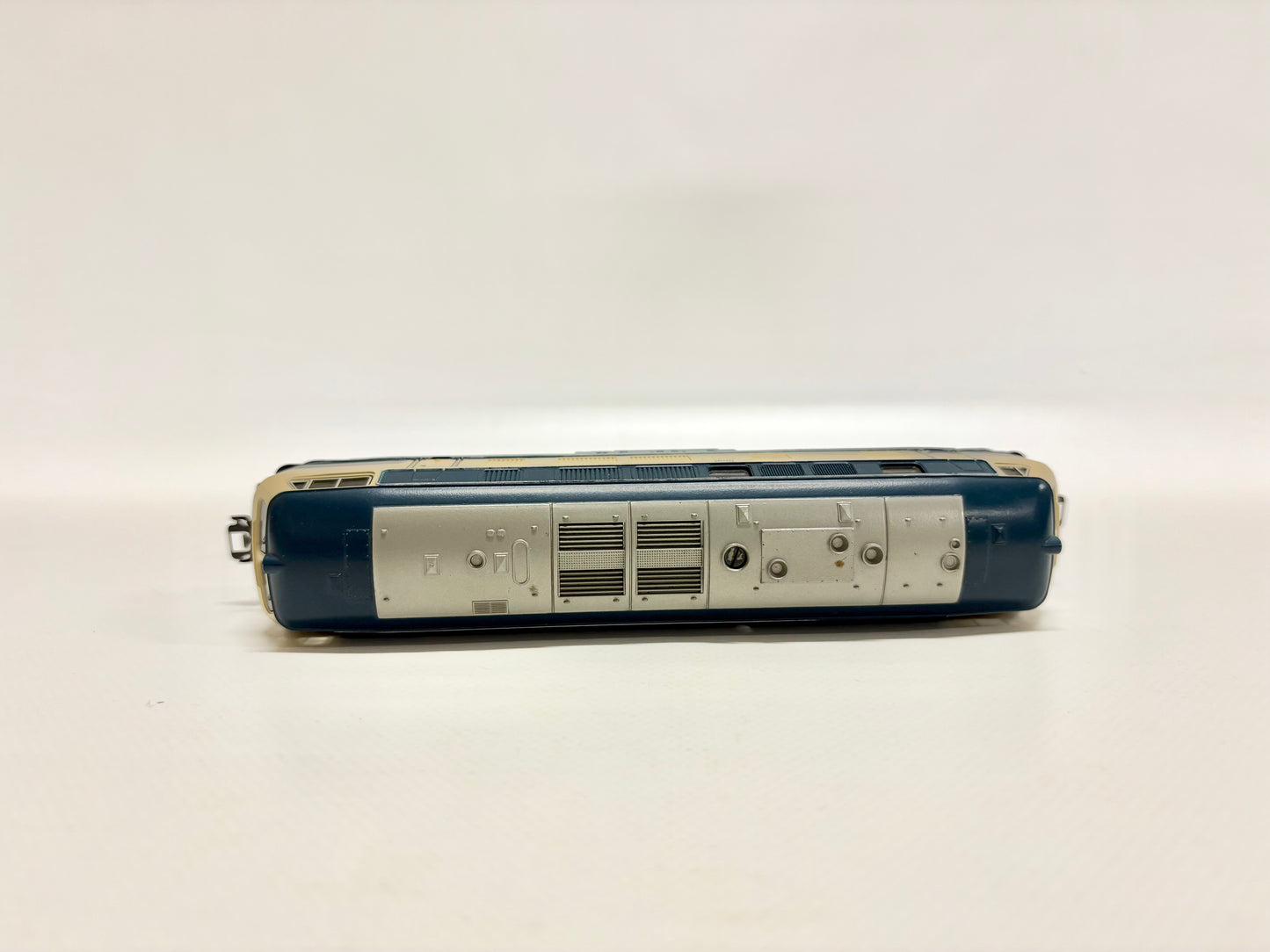 Märklin 3074 Digital-Umbau Diesellok Br 216 127-1 DB AC H0