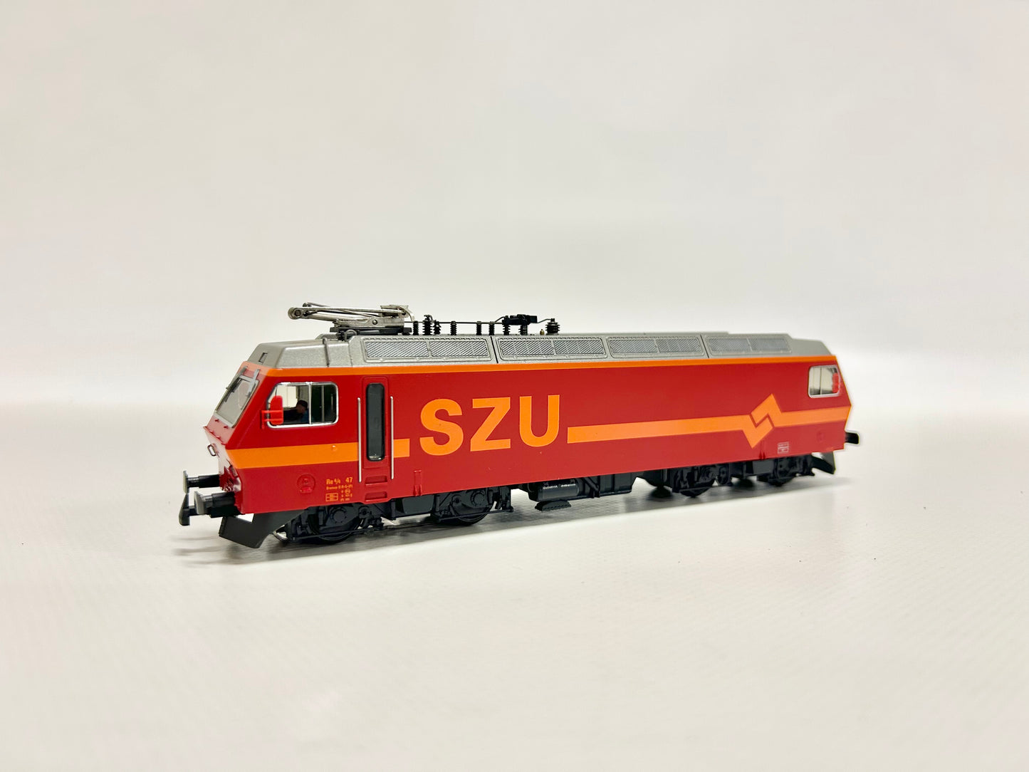 HAG Nr. 188 AC E-Lok Re 4/4 SZU H0