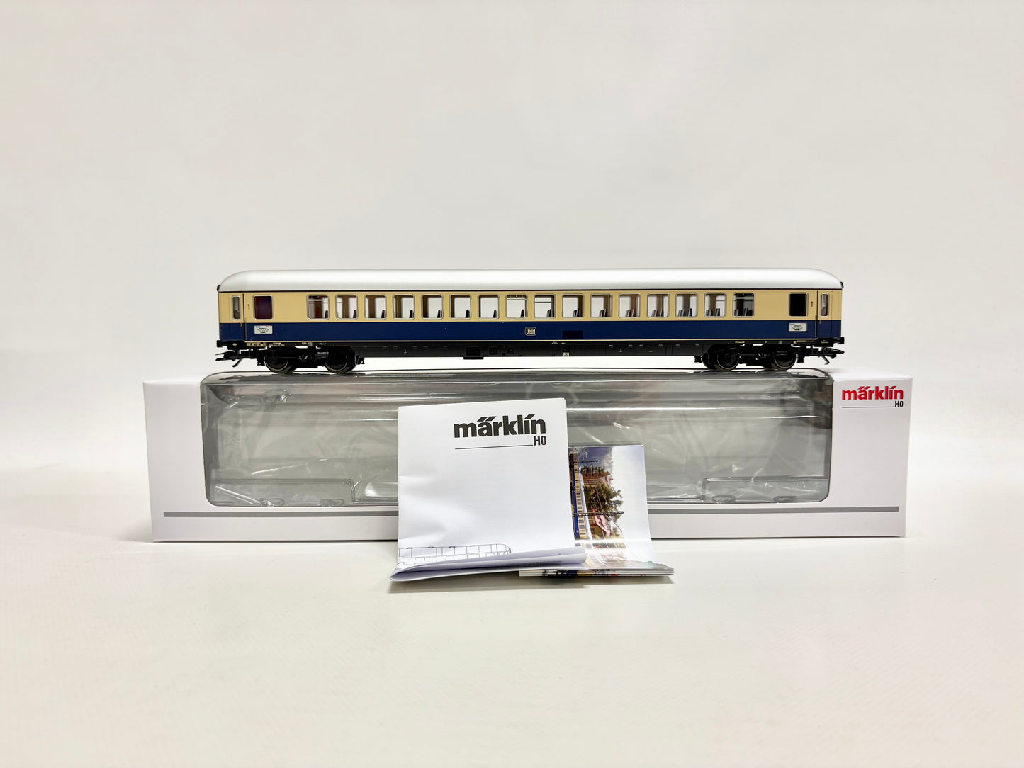Märklin 43860 Rheingold Schnellzugwagen DB AC H0