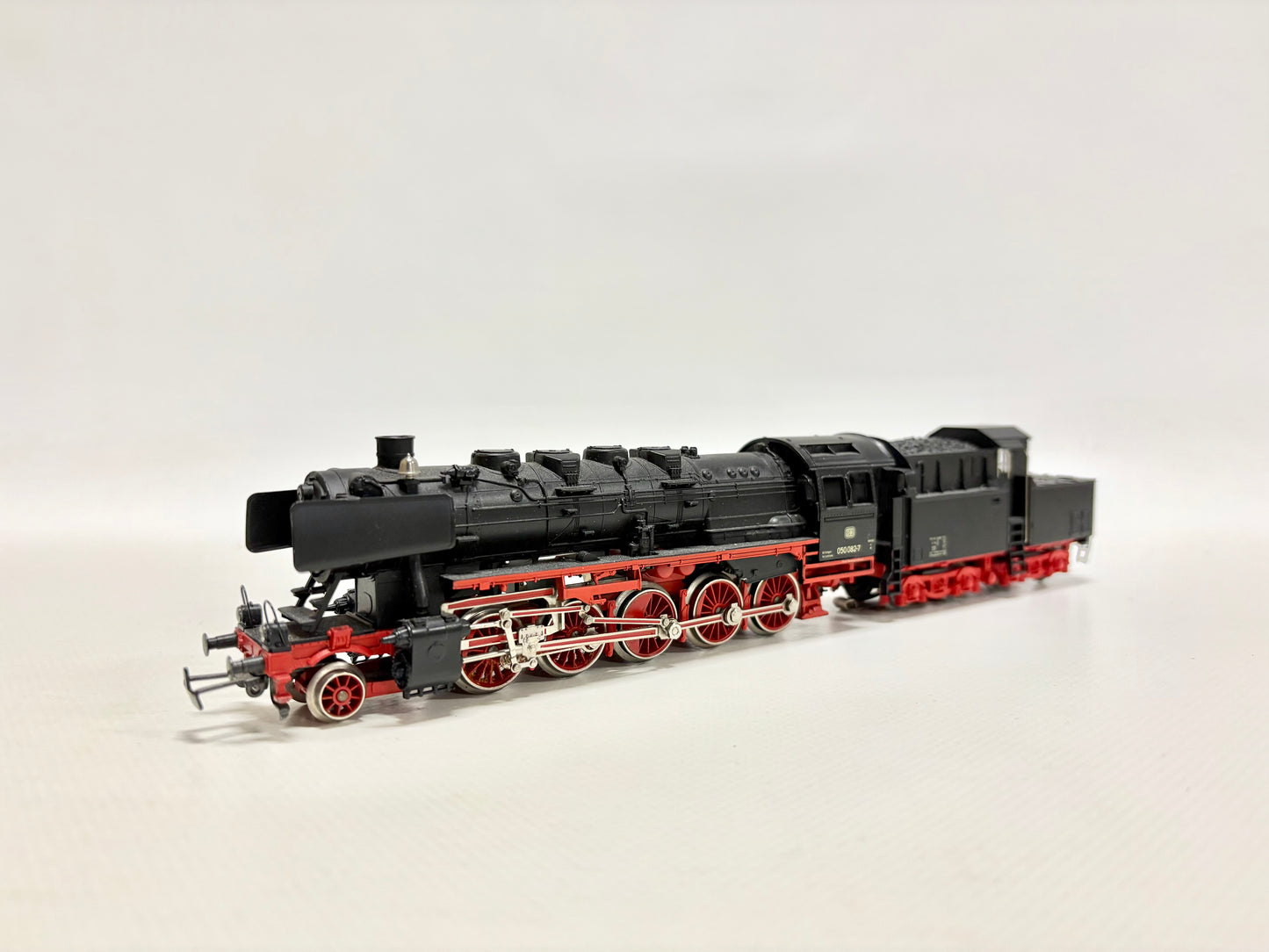 Märklin 3084 Dampflok Br 050 082-7 DB AC H0
