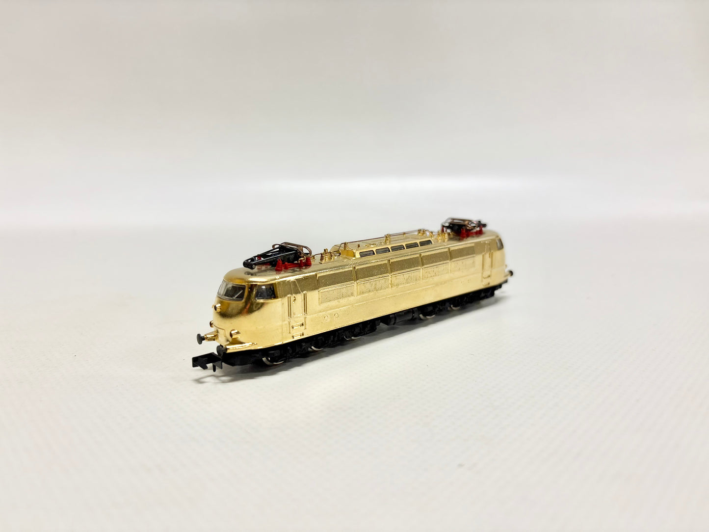 Arnold E-Lok Br 103 *Standmodell* vergoldet DB SpurN
