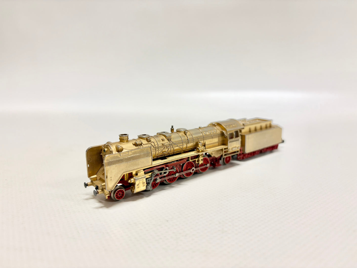 Arnold 2707 Dampflok Br 41 *vergoldet* Standmodell DR Spur N