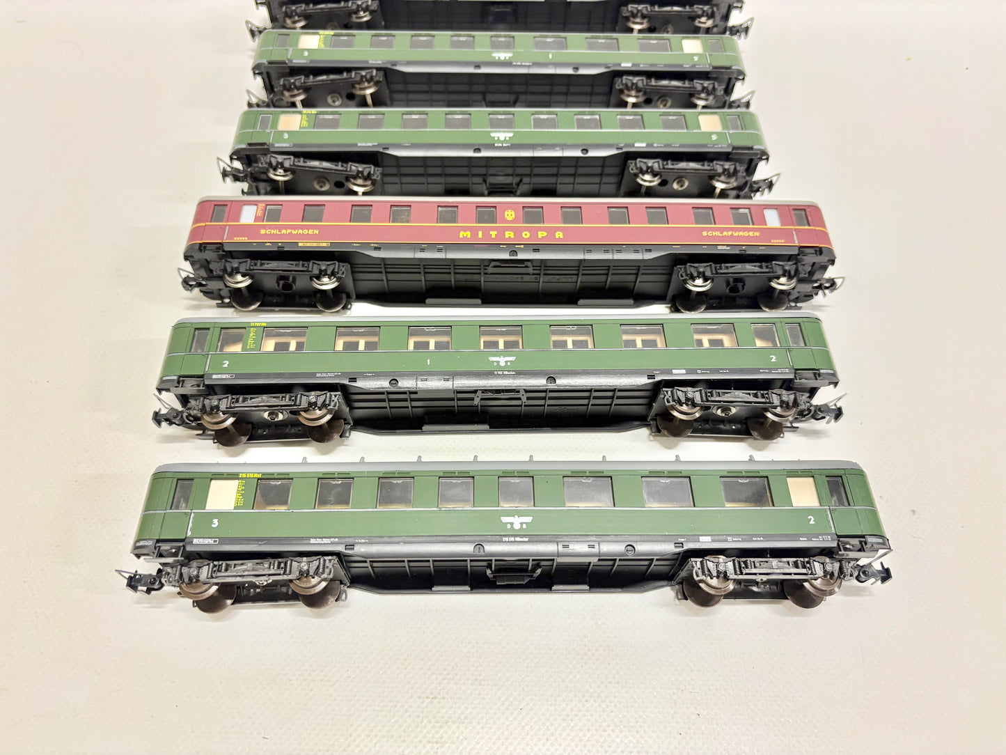 Liliput Schürzenwagen Persoenzug D-Zug DR H0