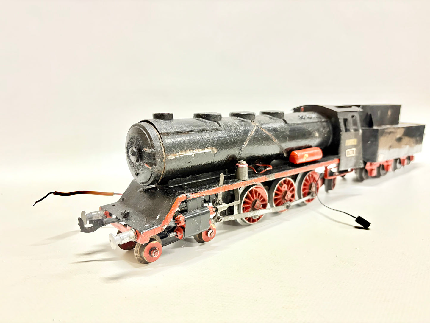 Spur 0 Dampflok mit Schlepptender BASTLER