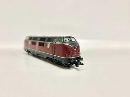 Märklin 3782 Digital Diesellok Br 221 127-4 DB AC H0