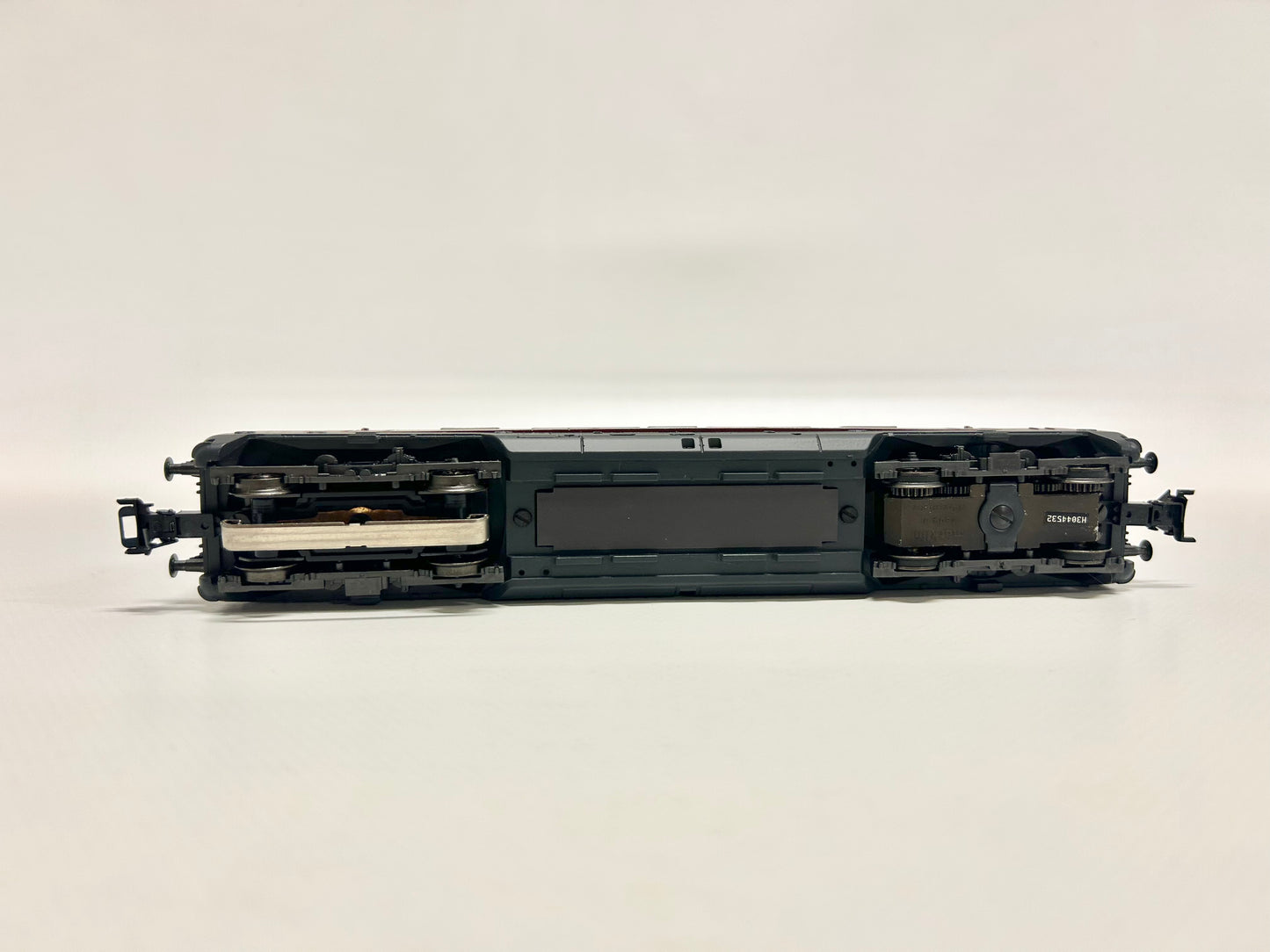 Märklin 3782 Digital Diesellok Br 221 127-4 DB AC H0