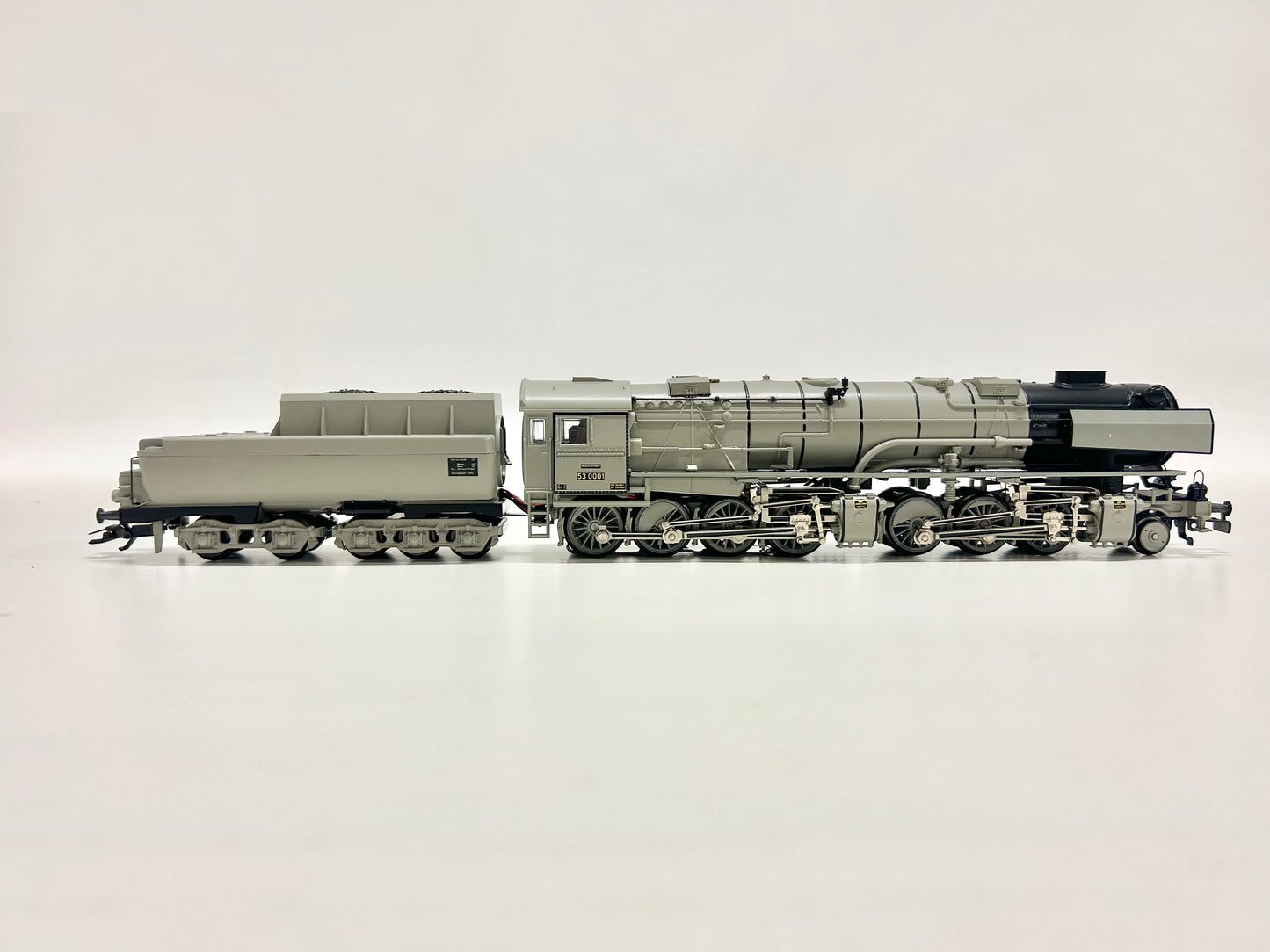 Märklin 3302 Dampflok Br 53 0001 Borsig DR AC H0