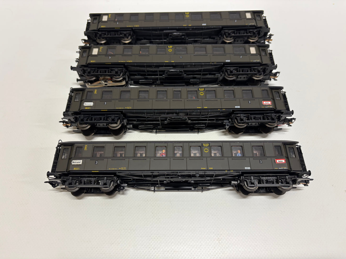 Roco 44533 4x Schnellzugwagen Personenwagen mit Innenbeleuchtung DRG AC H0
